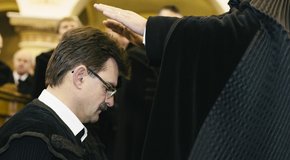 Kép: „Vessük el a felismert hamisságot, és kövessük szeretve az igazságot” – beiktatták Fazekas László püspököt és Fekete Vince főgondnokot