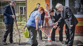 Kép: Martoson is letették az épülő óvoda alapkövét