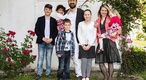 Kép: Öt gyermekkel is boldogan
