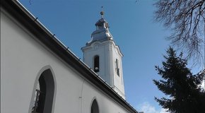Kép: A hívek kezdenek visszatérni a templomokba