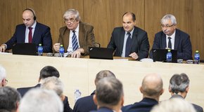Kép: Motivációs kerettel bővül a közalapi törvény