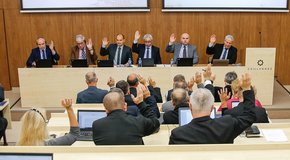 Kép: Új törvények és módosítások a Zsinat őszi ülésén