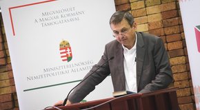 Kép: Lelkésztovábbképző – Ki az Isten?