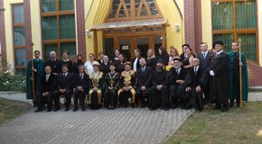 Kép: Az Úr kegyelmessége, hogy még nincsen végünk – Diplomaosztó ünnepség a Református Teológiai Karon